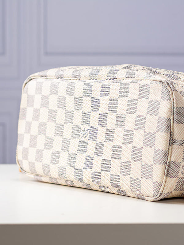 Louis Vuitton Damier Azur Neverfull PM