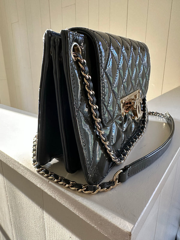 Chanel Golden Class Accordion Flap Bag Side