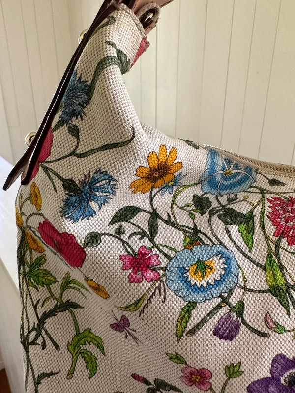Gucci Flora Horsebit Hobo Fabric Detail