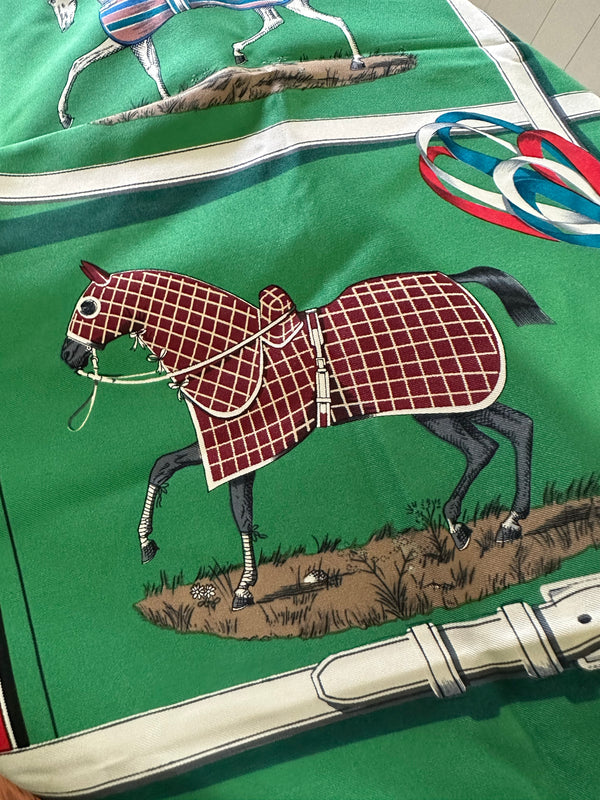 Hermès "Couvertures et Tenues De Jour" Scarf 90 horse detail