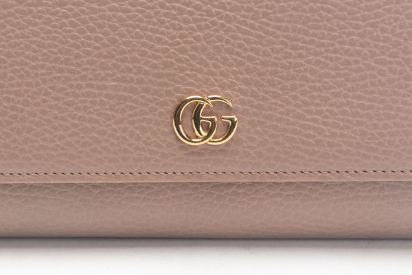 Gucci GG Marmont Wallet Chain Bag Detail