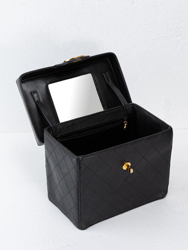 Chanel Quilted Vintage CC Vanity Case