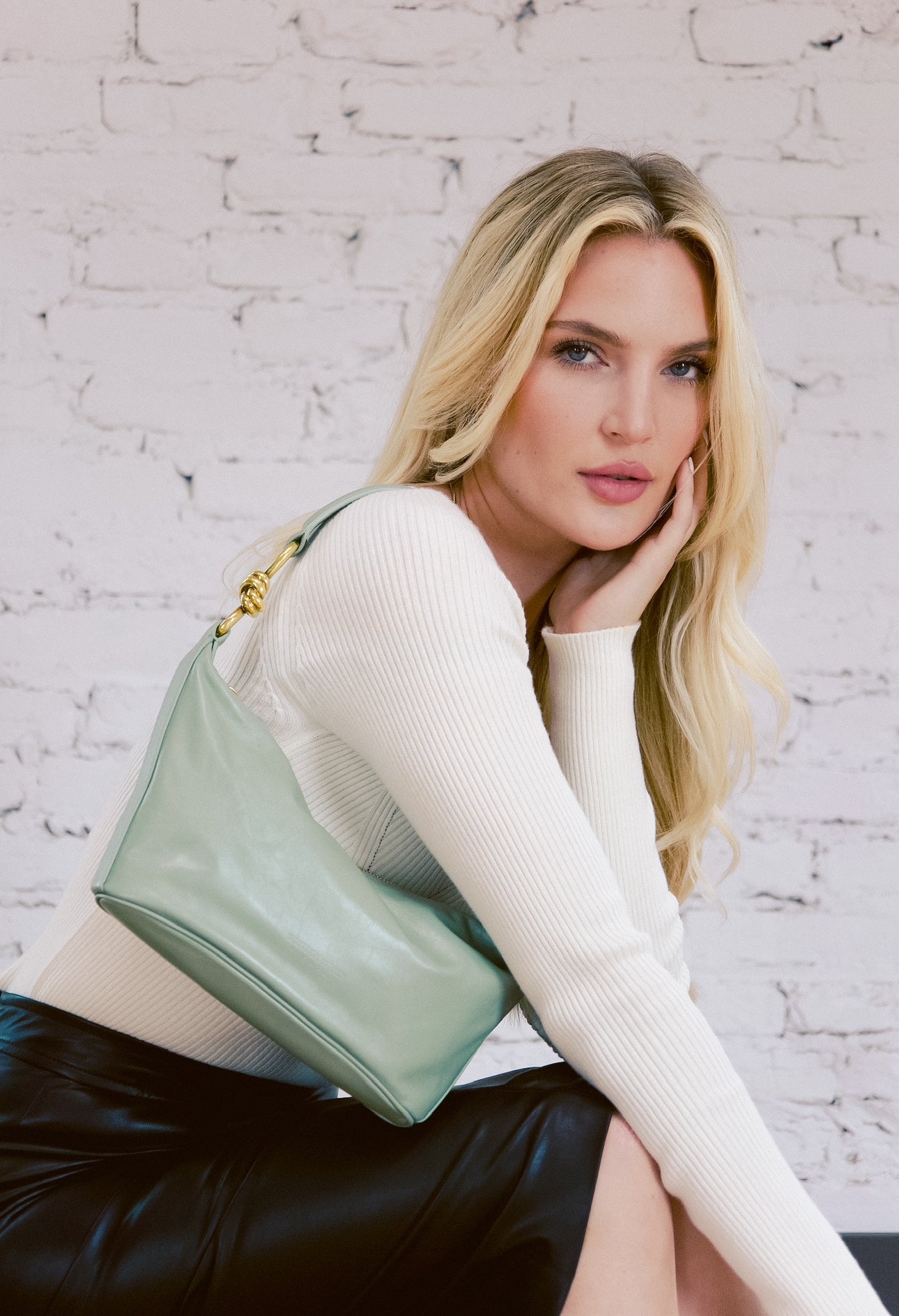 Bottega veneta baguette deals