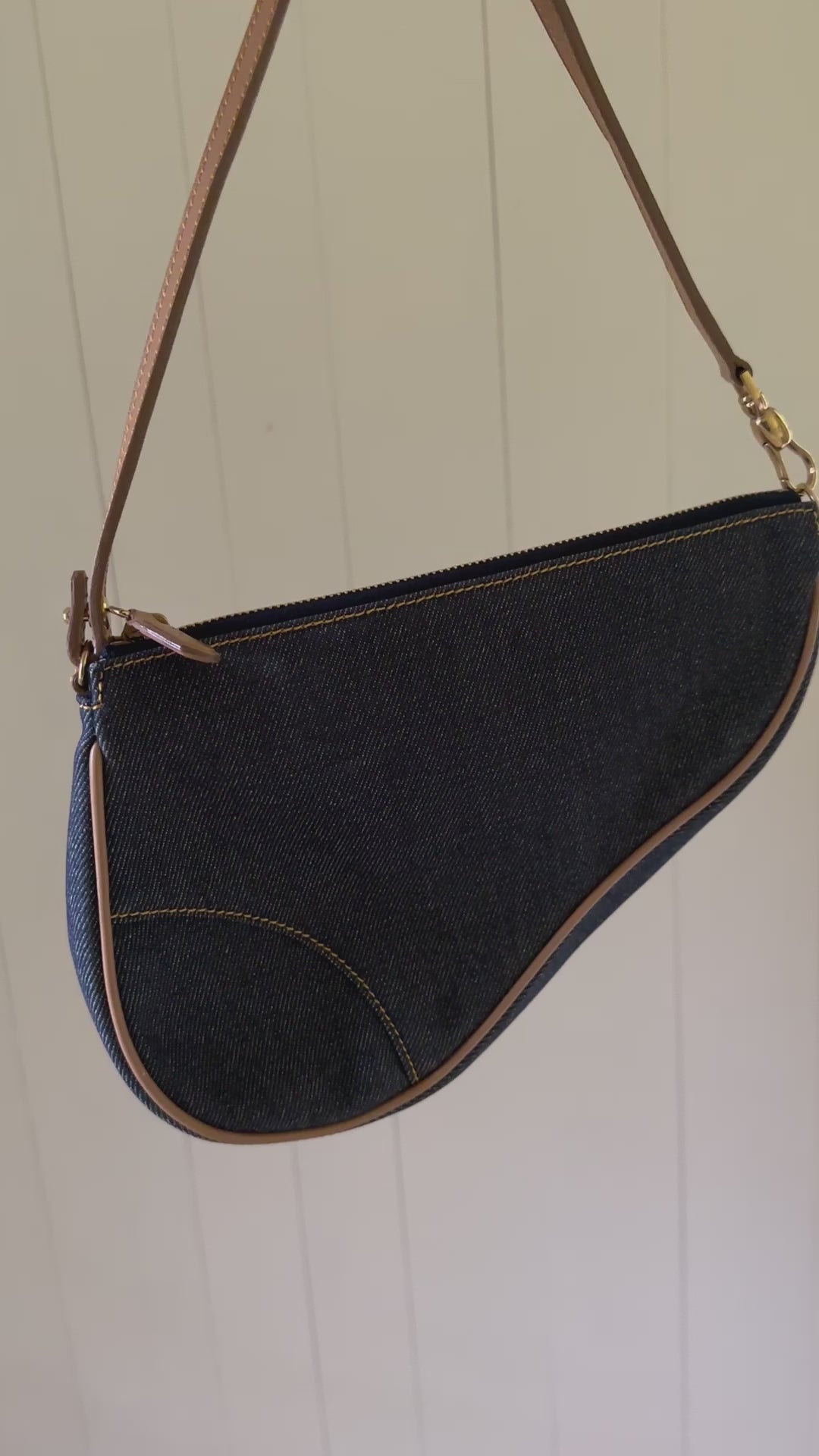 Dior pochette top