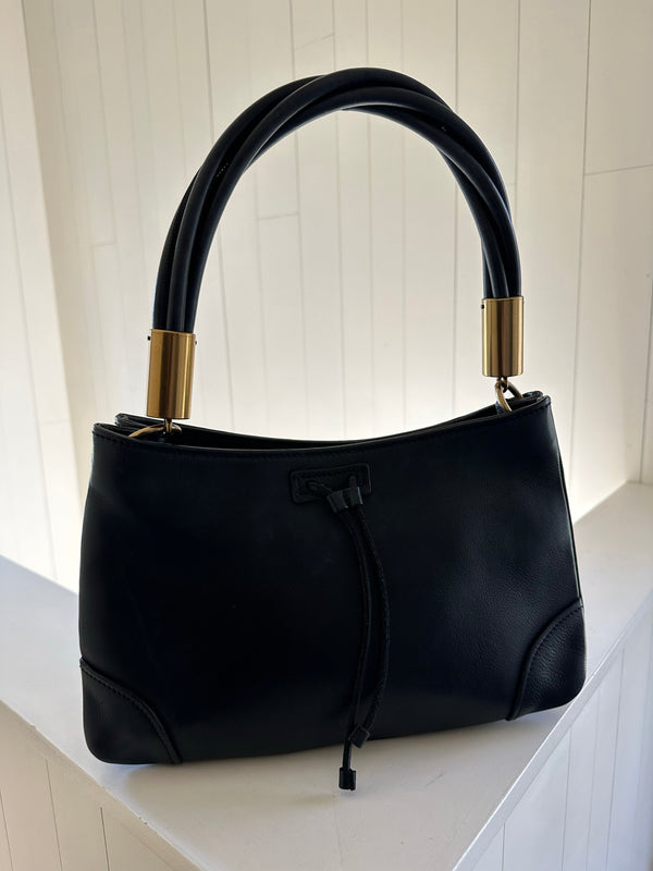 Gucci Twist Shoulder Bag Front