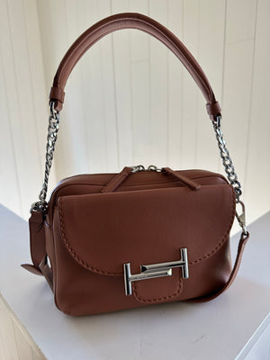 Tod’s Double T Crossbody Front