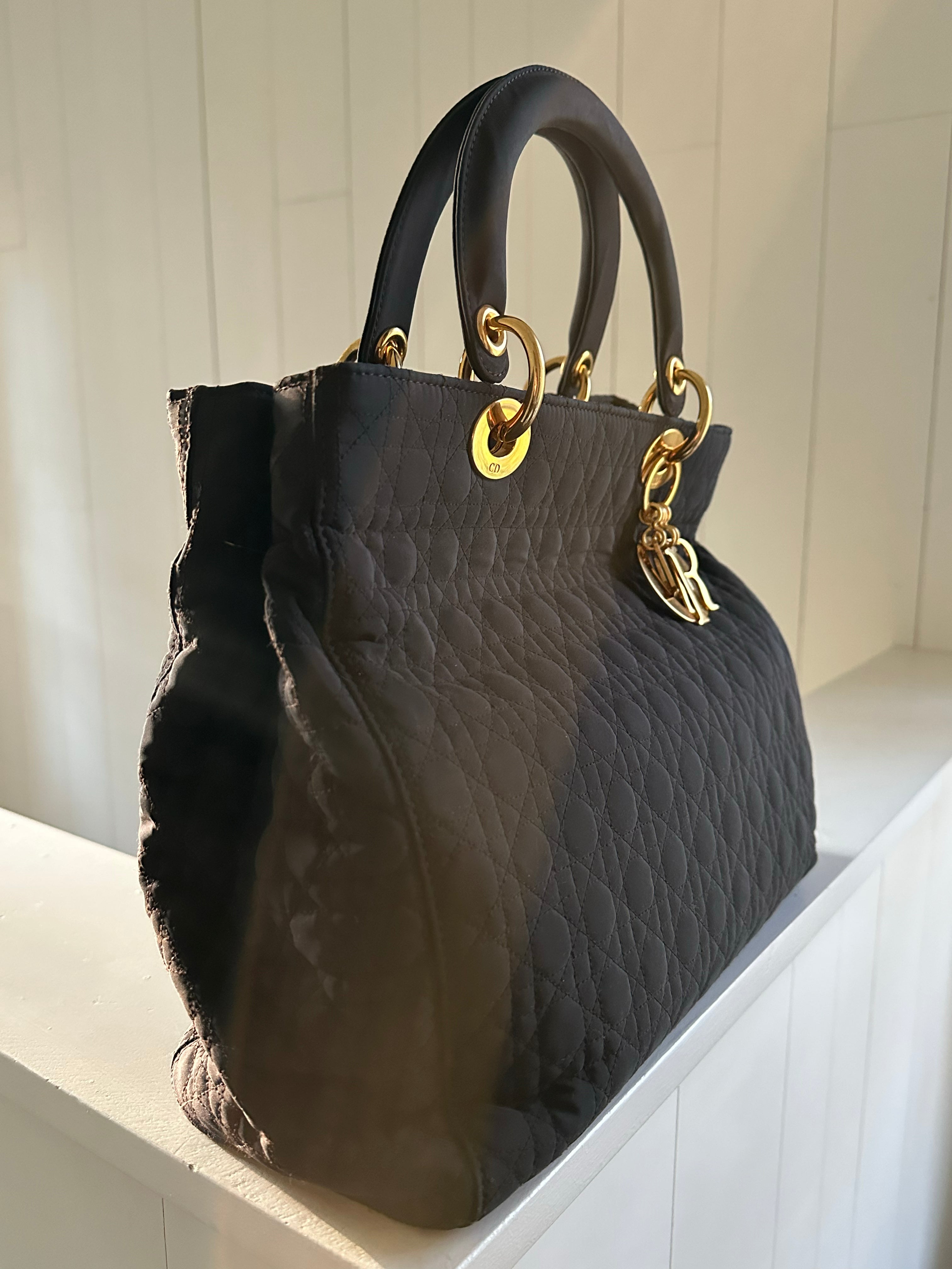 Amazon.com: Collsants Nylon Tote Bag Waterproof Shoulder Bag for Women  Lightweight Travel Handbag Multi Pocket with Zipper : Clothing, Shoes &  Jewelry